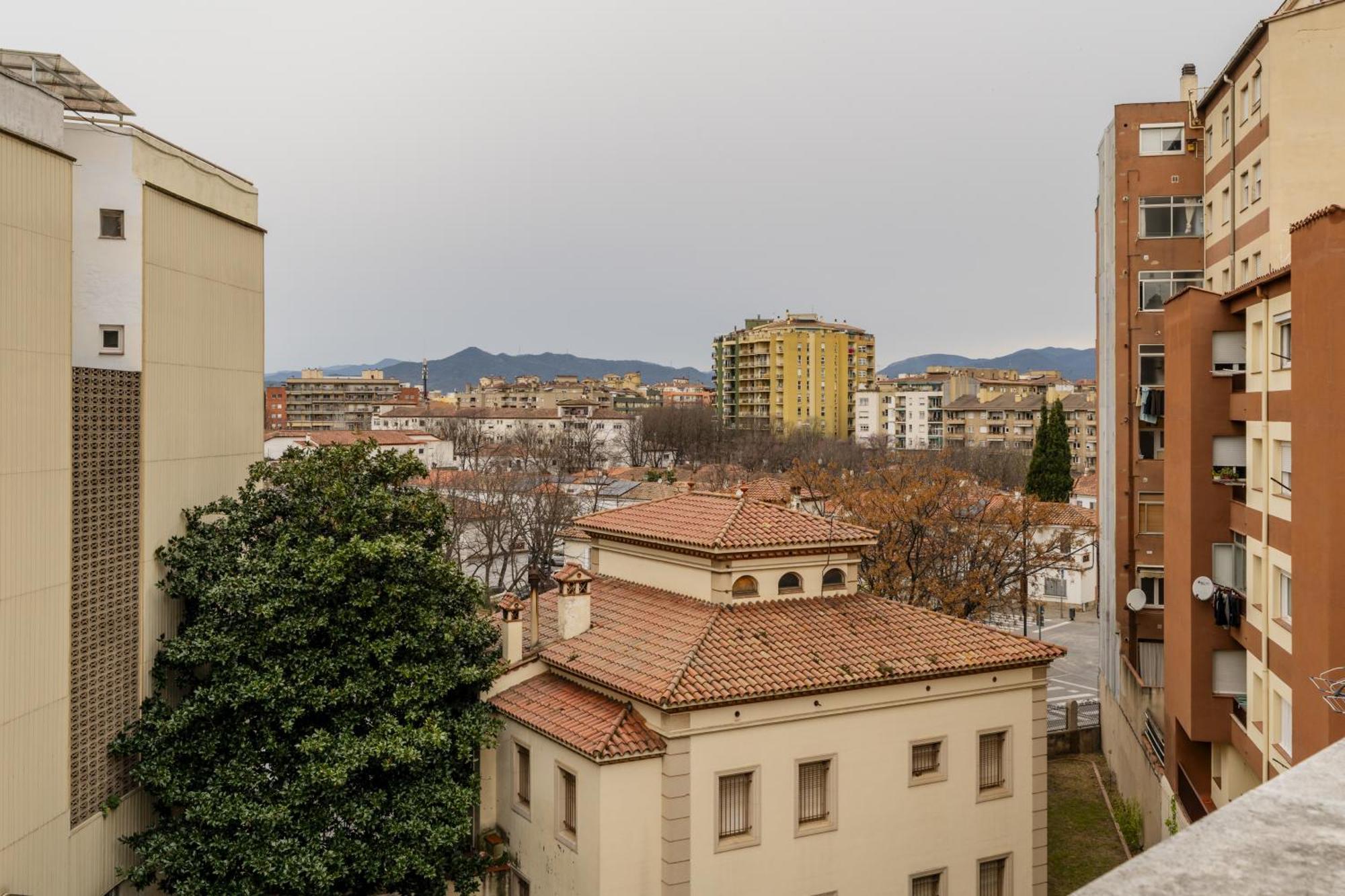 Apartamento Con Dos Grandes Terrazas En Gérone Extérieur photo